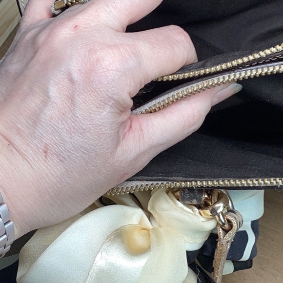 Coach H1677-F56853 Madison Gold Metallic Pebbled Leather 3 Compartments Bag - Picture 14 of 16